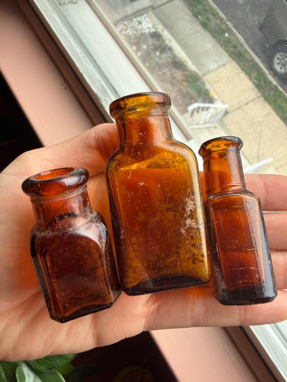 Set of 3 Small Amber Apothecary corktop Bottles